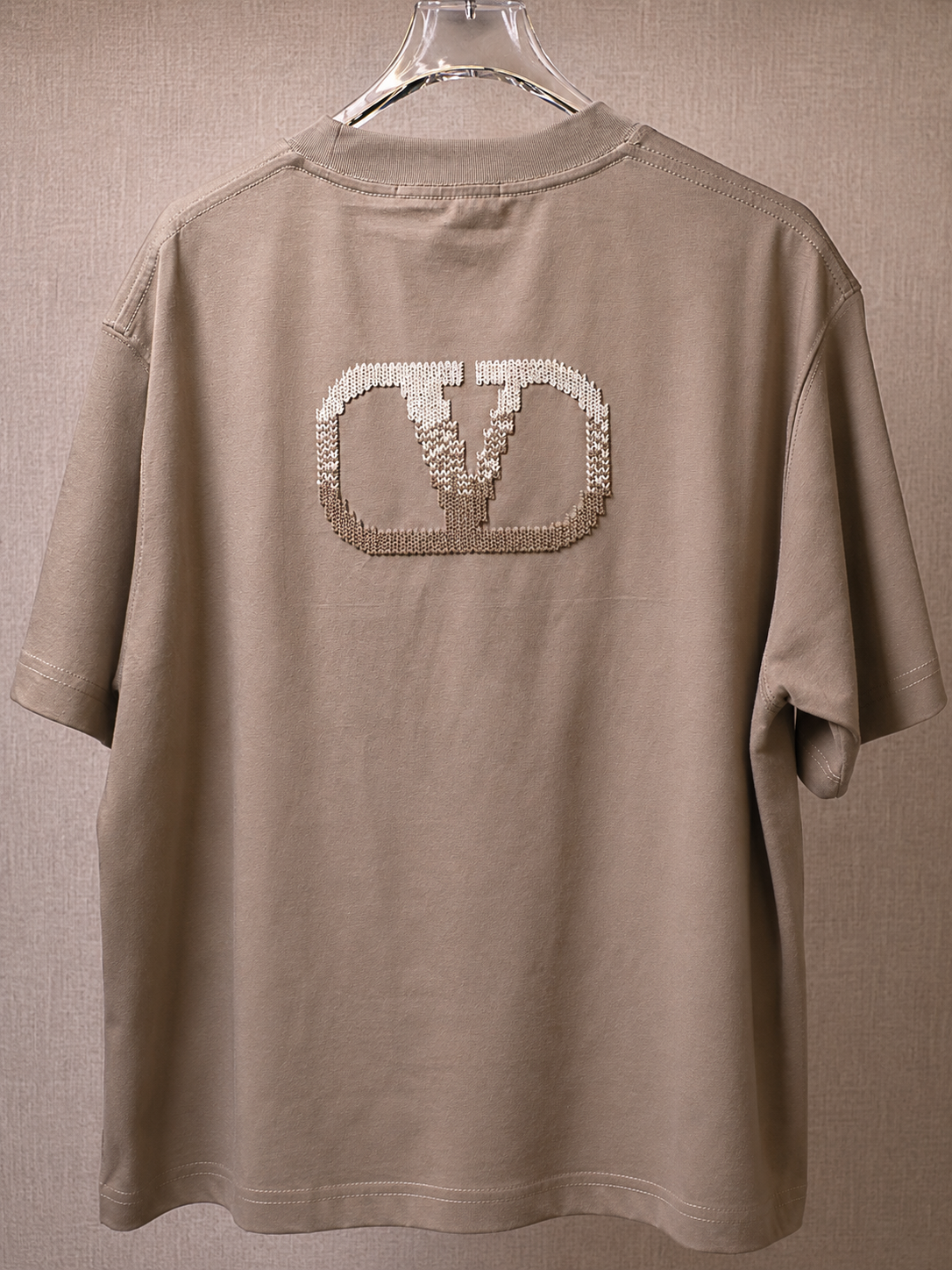 VALENTINO T-SHIRT at VANTO Egypt – product view 2